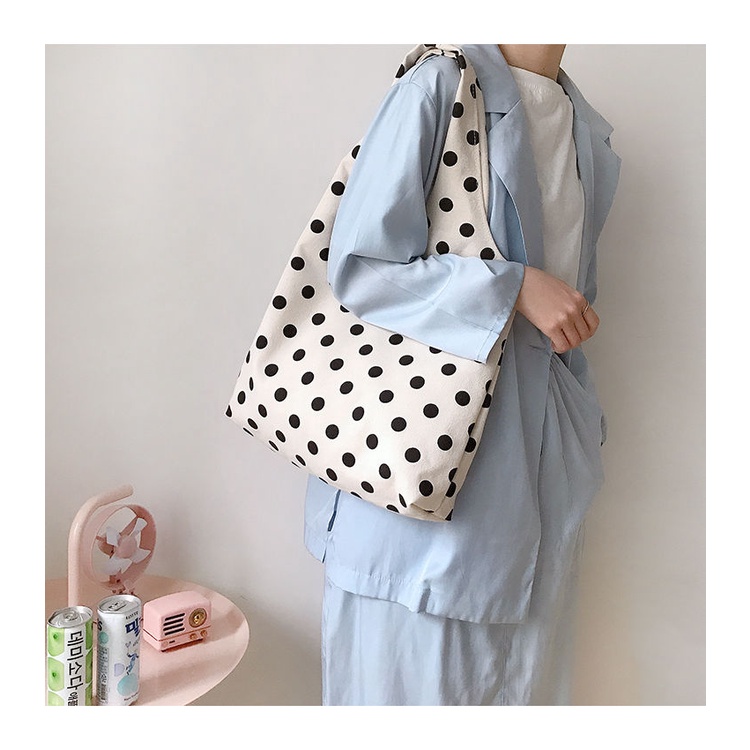 Túi đeo vai EnviroSax bằng vải canvas họa tiết chấm bi thân thiện với môi trường