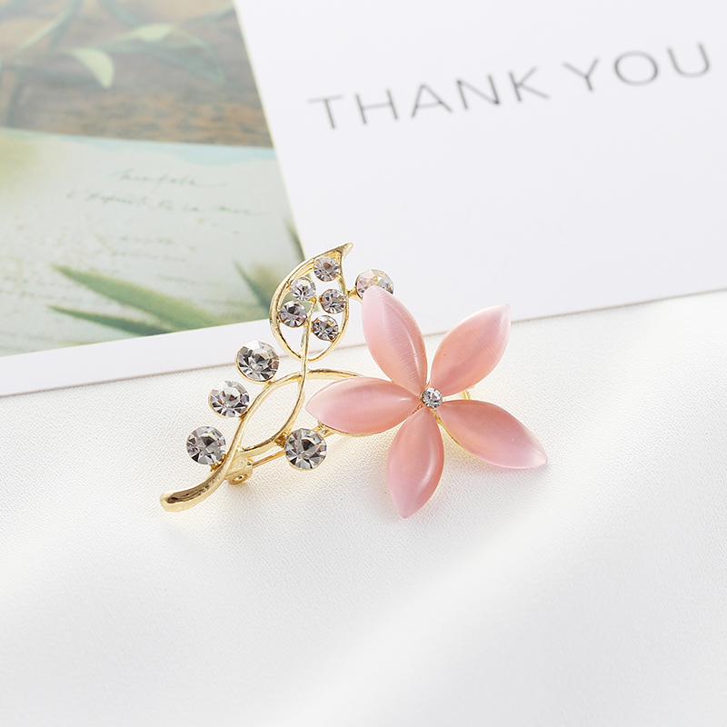 Ghim cài áo đính đá sang trọng thời trang Hàn Quốc cho nữ