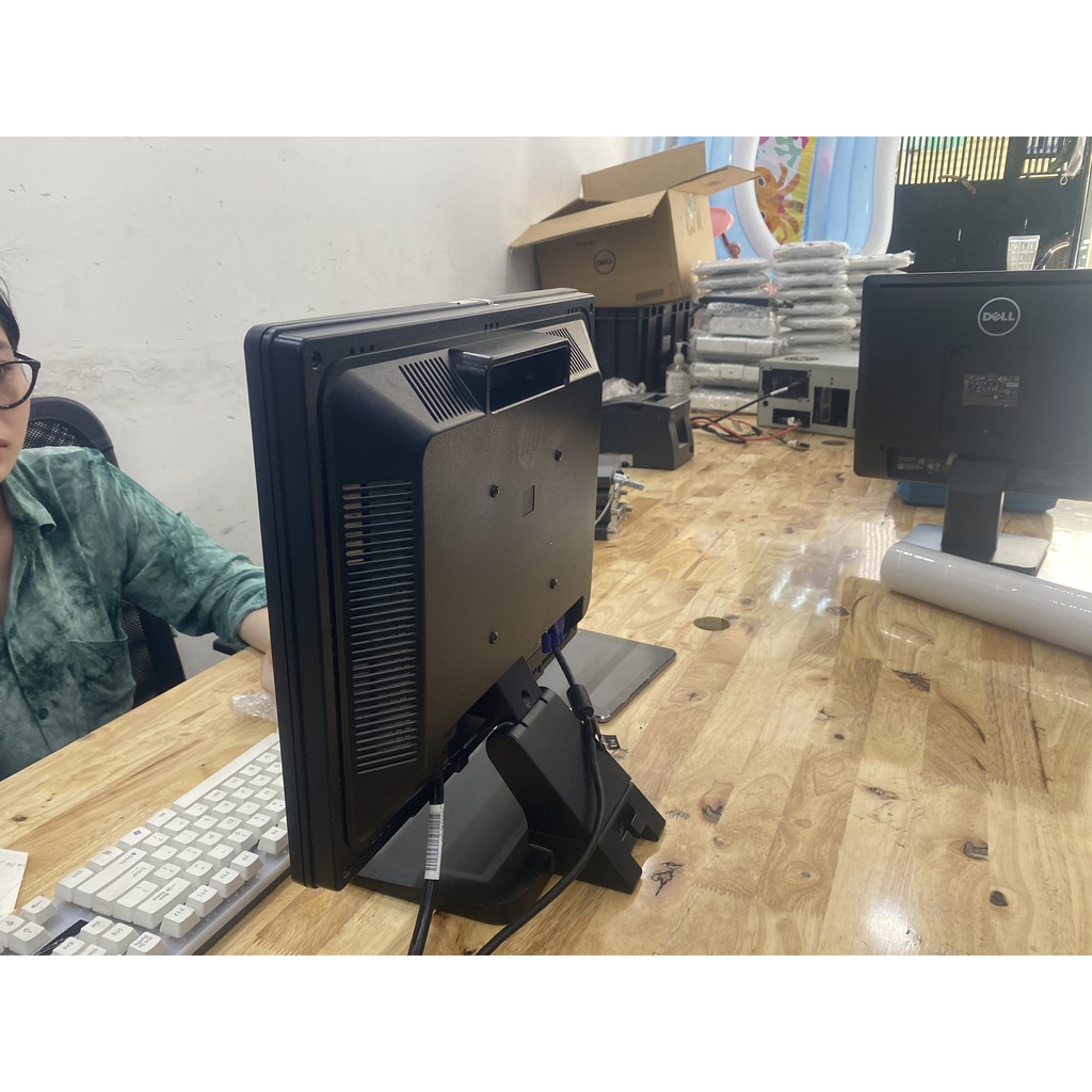 Màn hình HP P17A 17.0Inch LED Sáng đẹp | BigBuy360 - bigbuy360.vn