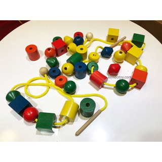 Đồ chơi xâu hạt, xỏ dây bằng gỗ tạo hình học khối giáo dục kỹ năng