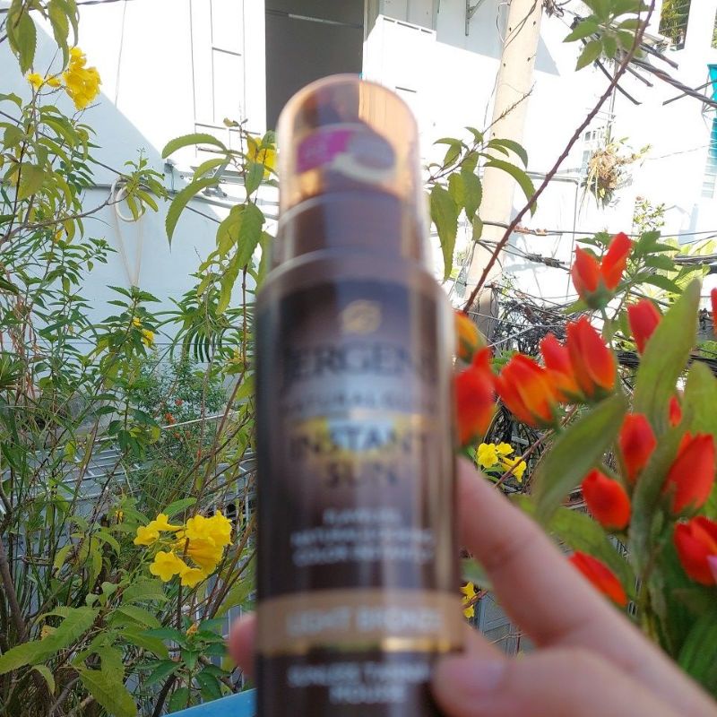 MOUSSE  làm nâu da JERGENS NATURAL GLOW 177ml của Mỹ