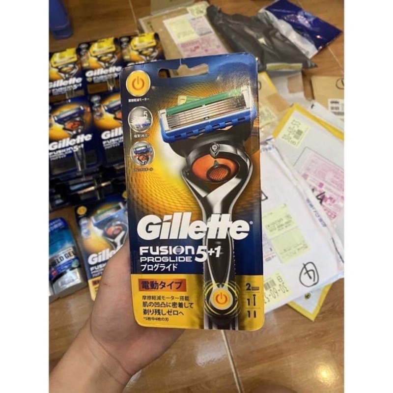 Dao cạo râu Nhật Bản cao cấp 5 lưỡi Gillette Fusion Proglide (Cán Dao + Lưỡi Dao + Đầu bảo vệ) [HangNhat]