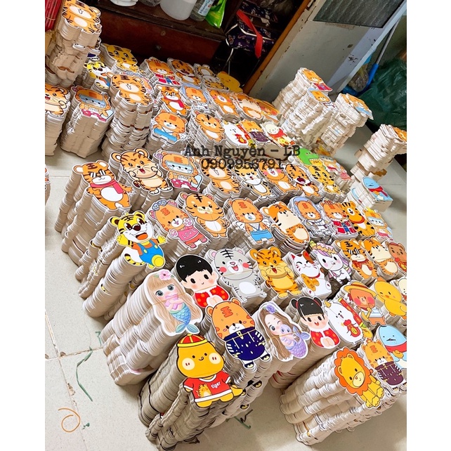 1000 Bao Lì Xì ChiBi Hoạt Hình Nhiều Mẫu Mã Đa Dạng, Giấy Bìa Bóng Cứng