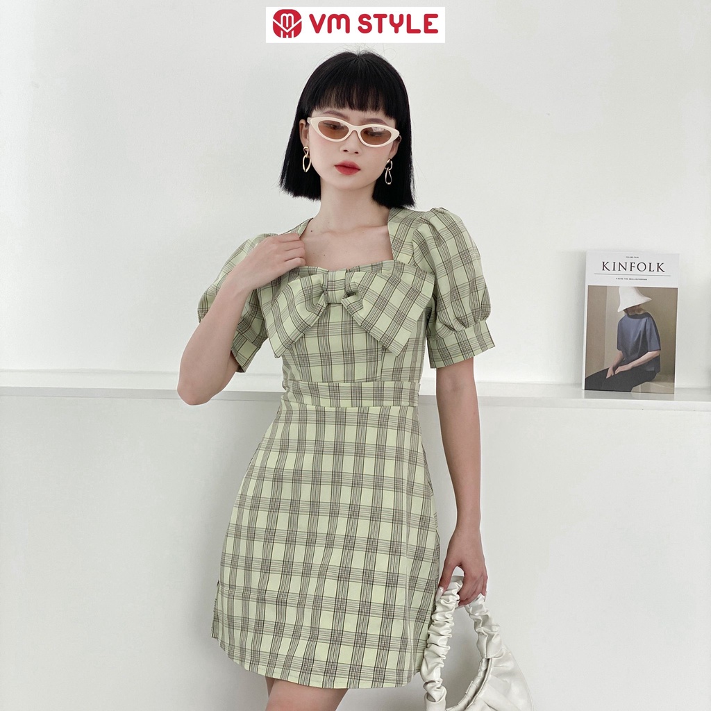 Đầm caro tay phồng VM STYLE cổ U nơ ngực ullzang thời trang nữ 22VD02KI2301
