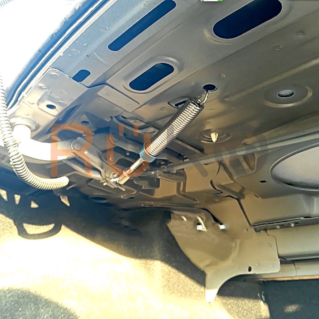 Lò xo mở cốp xe hơi tự động cho xe sedan ( có điều khiển từ xa)