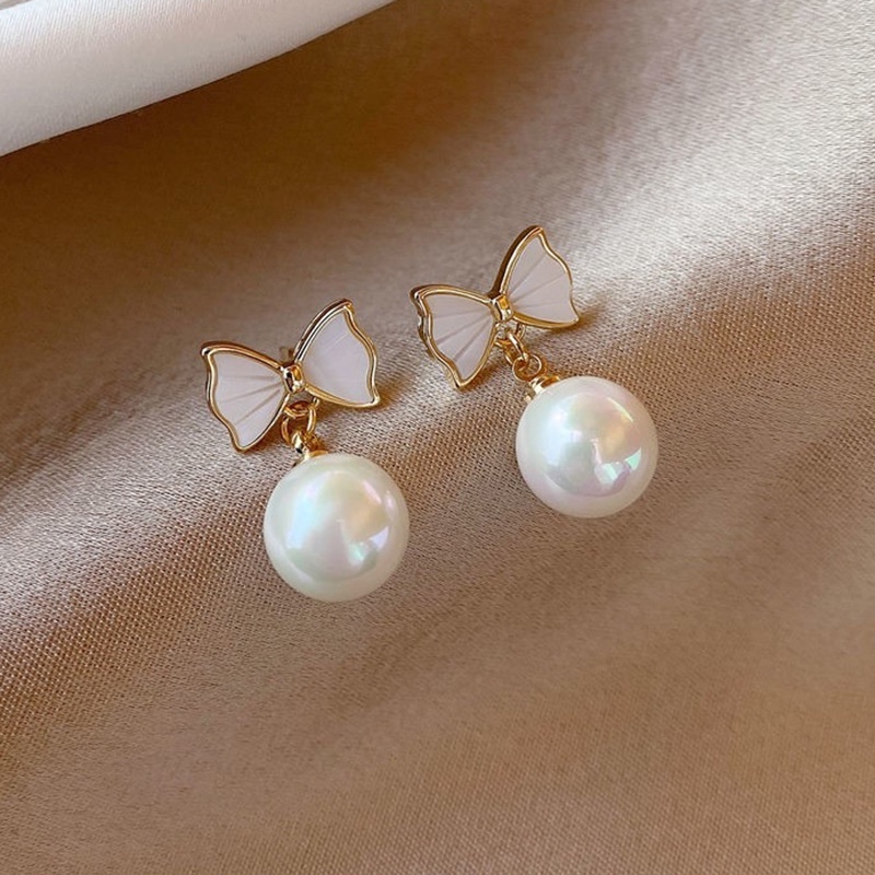 [Augustcloth | AugustJewelry] Bông tai/ Hoa tai nơ trắng có đính 1 hạt to