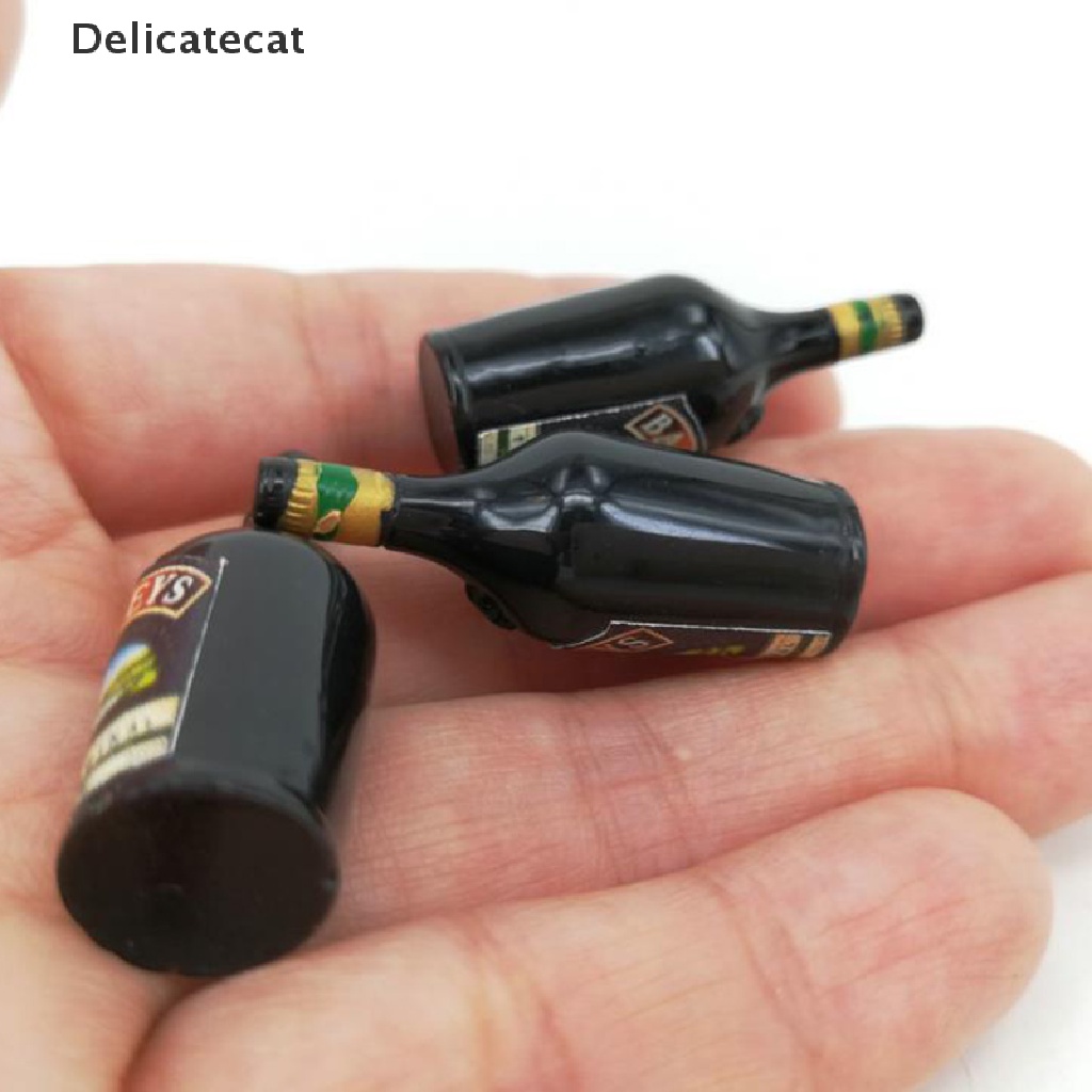 Bộ 3 Mô Hình Chai Rượu Thu Nhỏ Tỉ Lệ 1 / 12 Dùng Để Trang Trí Nhà Búp Bê