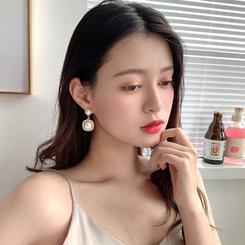 Khuyên tai đính ngọc trai phong cách Hàn Quốc thời trang thanh lịch