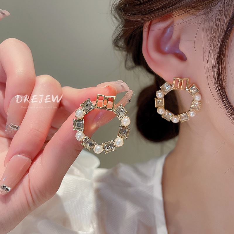 Bông Tai Hình Tròn Đính Kim Cương & Ngọc Trai Giả Màu Bạc Sang Trọng Thời Trang Cao Cấp Cho Nữ 2