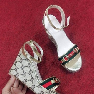 Dép Sandal