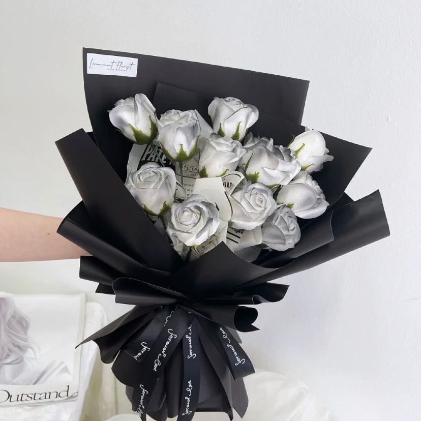 Bó Hoa Hồng Hiệp Sĩ Màu Đen Dùng Làm Quà Tặng Valentine Cho Bạn Trai / Bạn Gái / Bạn Gái / Bạn Gái Cao Cấp