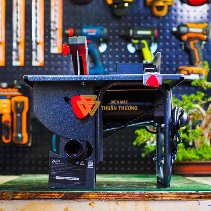 Máy Cưa Bàn Ozito TSB-0808