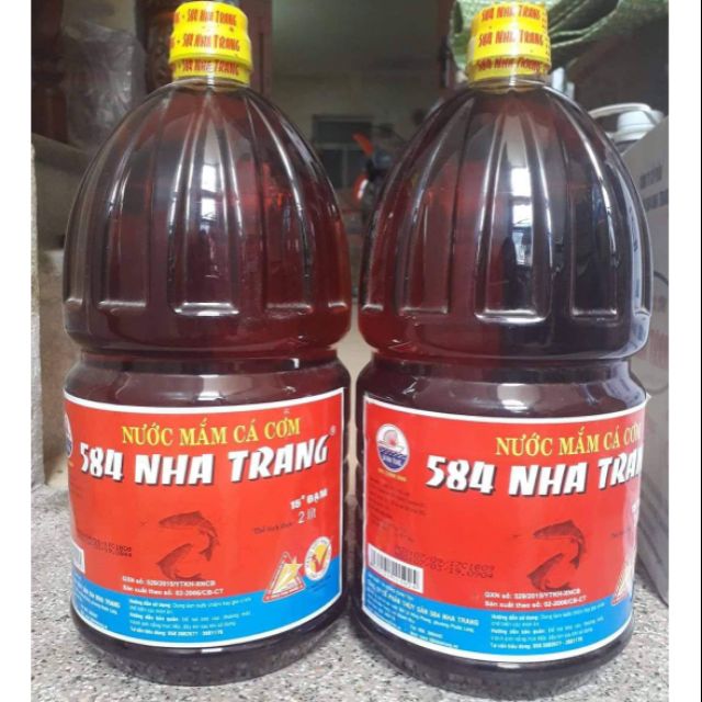 Nước mắm 584 Nha Trang 15, 25 đạm 2lit