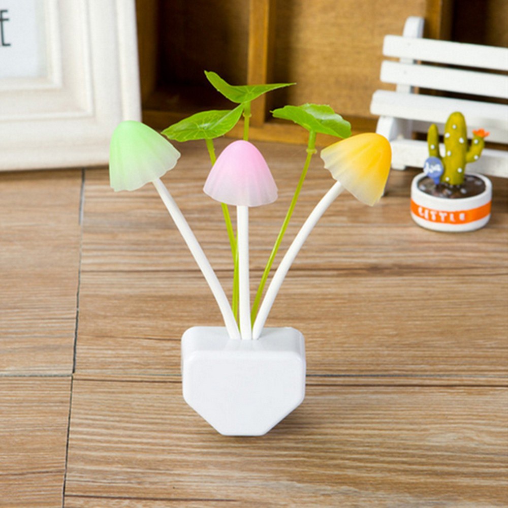 Đèn Ngủ Led Cảm Ứng Hình Cây Nấm Dễ Thương Nhiều Màu Sắc