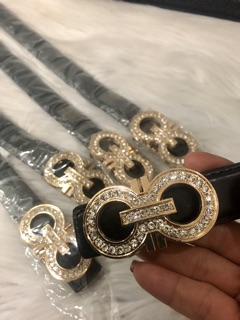 Nịt nữ bản 2,5cm. Mặt logo đính đá chìm