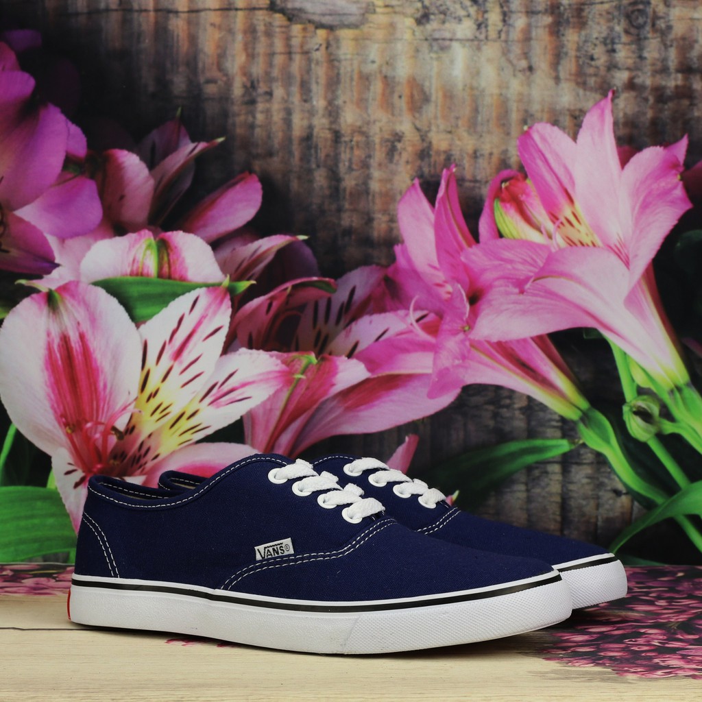 Giày Van Classic Cổ Thấp Xanh Navy Nữ