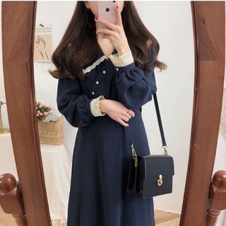 Váy xoè vintage dài tay cổ phối ren