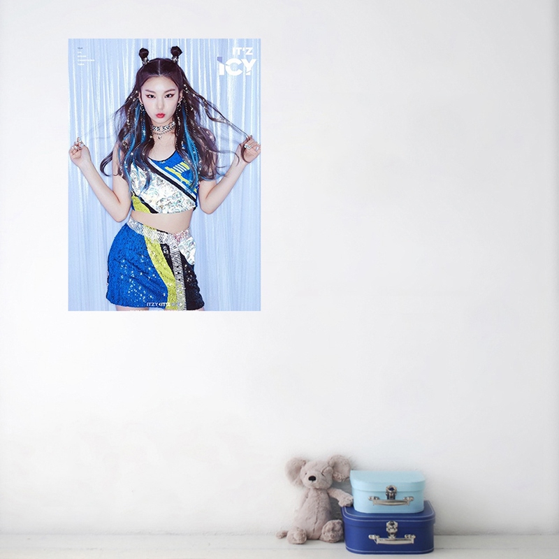 Poster Treo Tường In Hình Các Thành Viên Nhóm Nhạc Kpop