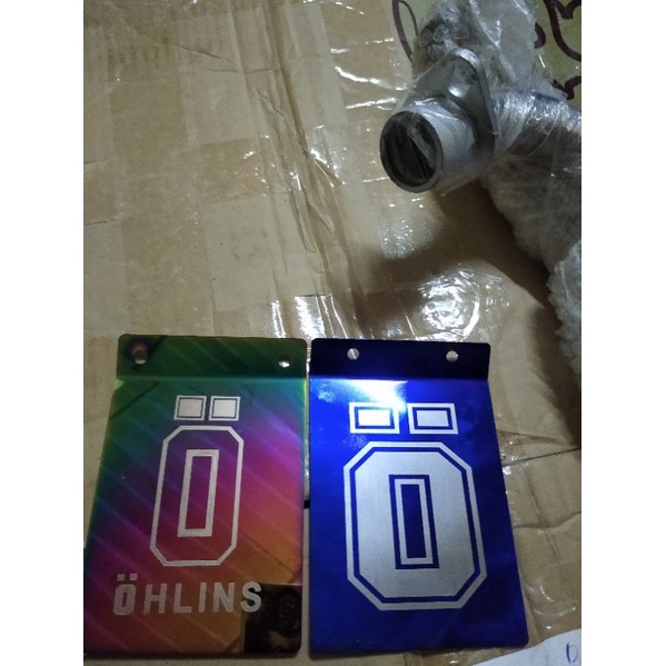Mica che phuộc titan