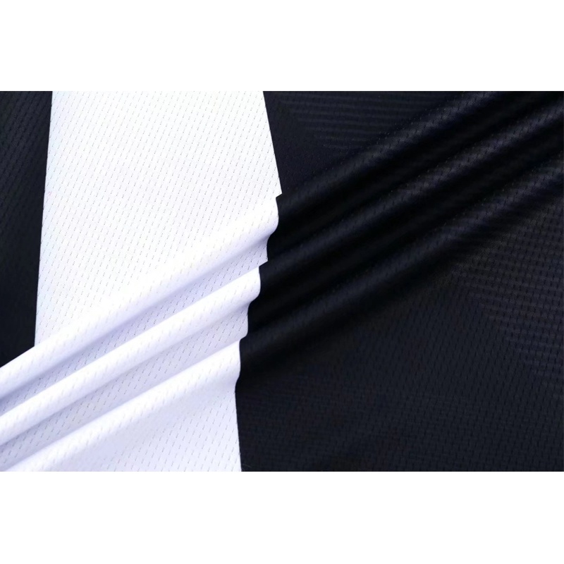 Bộ Đồ Thể Thao Gồm Áo Thun Và Chân Váy Mini Thiết Kế Mới 2023 Cho Nữ