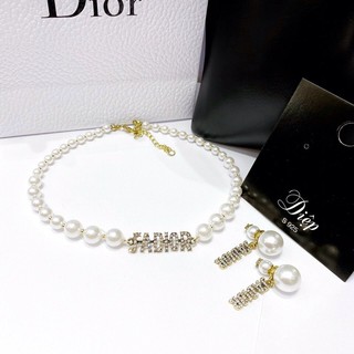 Vòng cổ choker chữ đá chuỗi ngọc