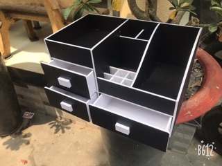 Kệ Đựng Mỹ Phẩm Màu Đen (size đại 35cm)