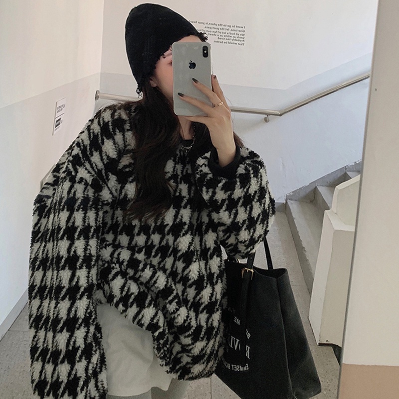 Áo khoác nữ tay dài họa tiết caro thời trang | BigBuy360 - bigbuy360.vn