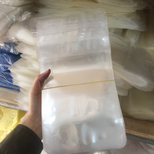 1kg túi zip 2 mặt trong đáy đứng loại đựng 5 Lạng bột ( size 18x26)