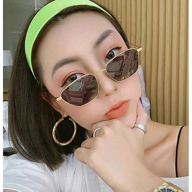 PASS kính mua ở  Chicbae21, Leuleu