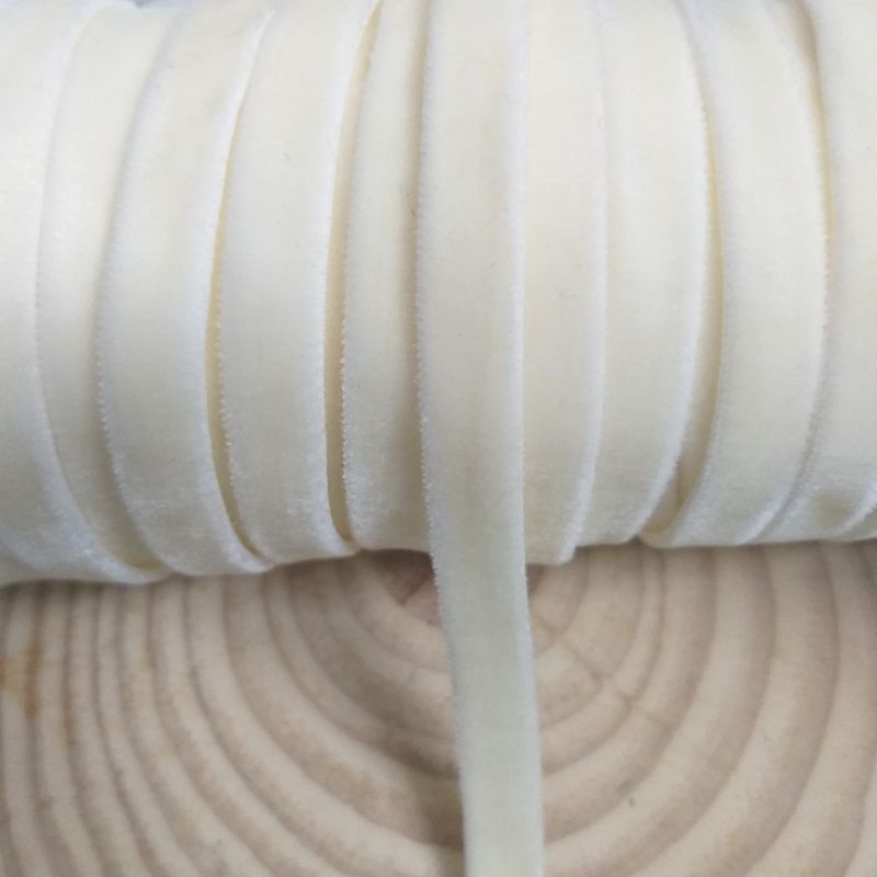 Ruy băng nhung có co giãn , size 1cm