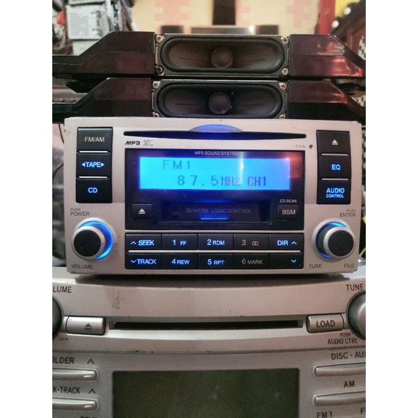 Đầu CD & TAPE AUX radio Giành cho ô tô  Santafe có thể lắp chung cho tất cả câc hãng khác