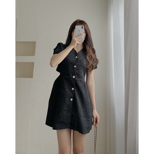Đầm hở lưng tay ngắn cúc dọc 754