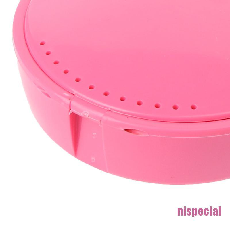 Hộp Đựng Răng Giả Thiết Kế Tiện Lợi