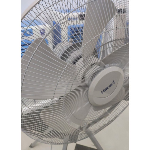 Quạt đứng công nghiệp HATARI IQ22M1- 199w - Nút nhấn