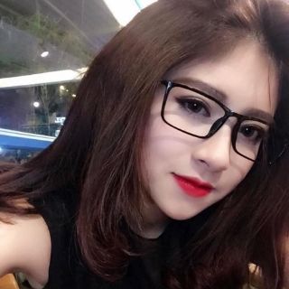 Kính gọng dẻo.