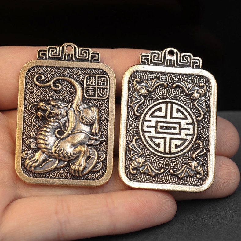 Mặt Dây Chuyền trang sức phong thủy thẻ đồng thau nguyên chất Khắc hình quan công, mã đáo,kì lân,tỳ hưu tinh xảo