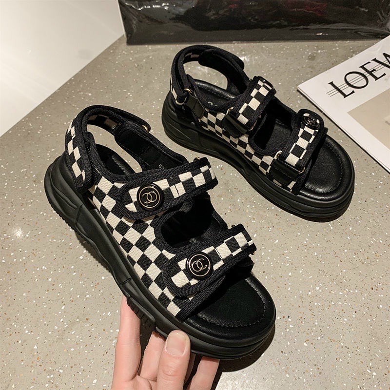 Sandal quai hậu đính cúc mã CD54