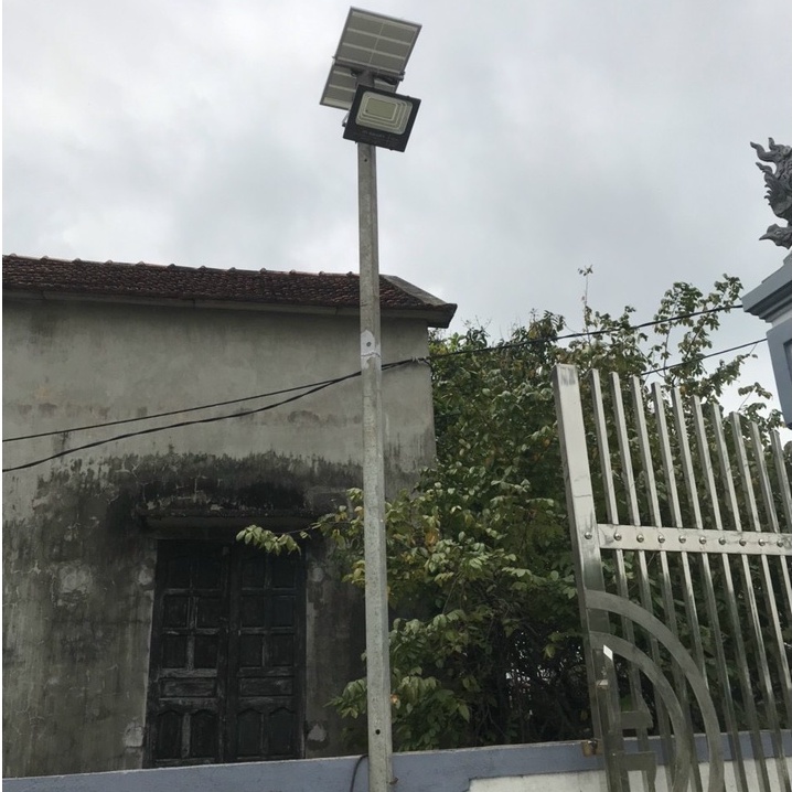 Đèn pha năng lượng mặt trời 200W, Trang trí sân vườn, Bảo hành 2 năm 30 ngày đổi mới, dùng 10 năm không tốn 1Đ tiền điện