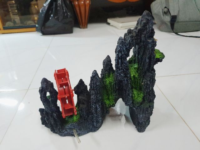 CẢNH NÚI CÓ BÁNH QUAY TRANG TRÍ HỒ CÁ NON BỘ 24x13x17cm