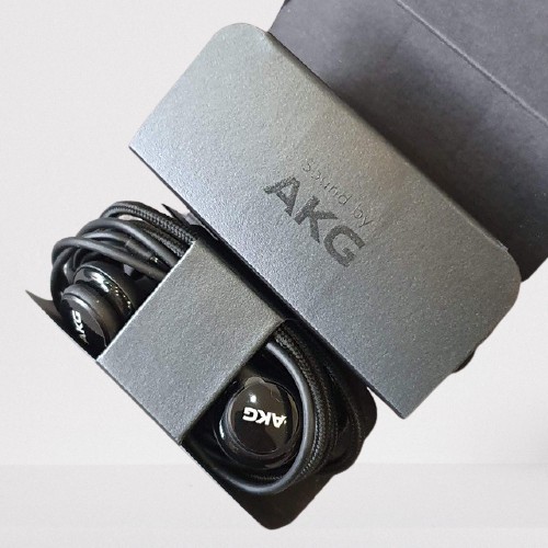 Tai nghe AKG Type C Note 10 S20 zin chính hãng + Tặng 4 nút tai phụ - Samsung Note 20 S20 Plus Ultra