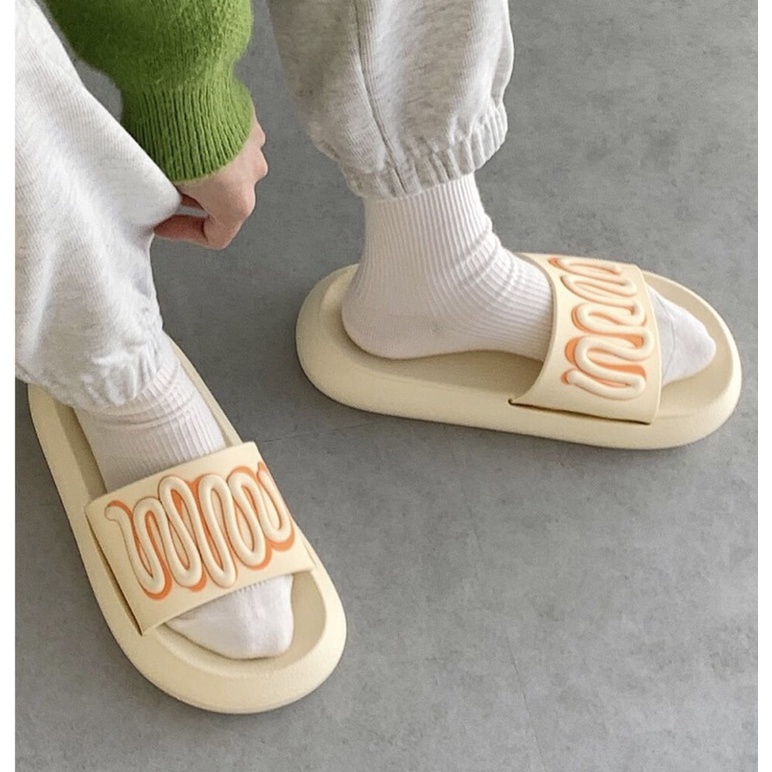 Dép Bánh Mì Quai Ngang Đúc Đế Cao Su Form Hàn Quốc Đế Độn 3cm Đủ Màu