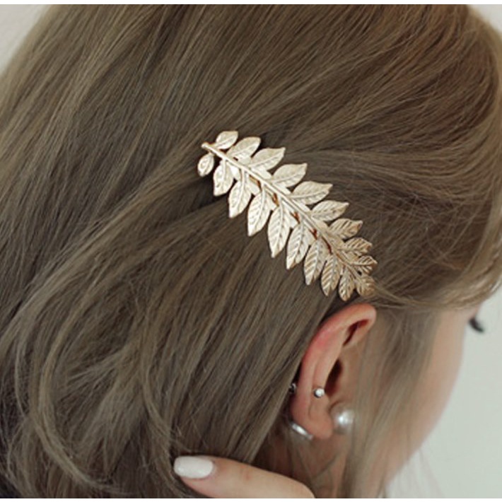 Kẹp lá vàng xinh quá, chỉ 25k