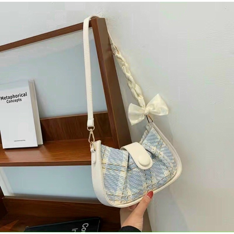 Túi kẹp nách nữ tính