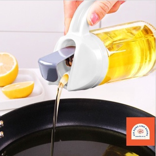 Bình đựng dầu ăn, nước mắm, xì dầu, mật ong tự động mở nắp khi rót bình thủy tinh