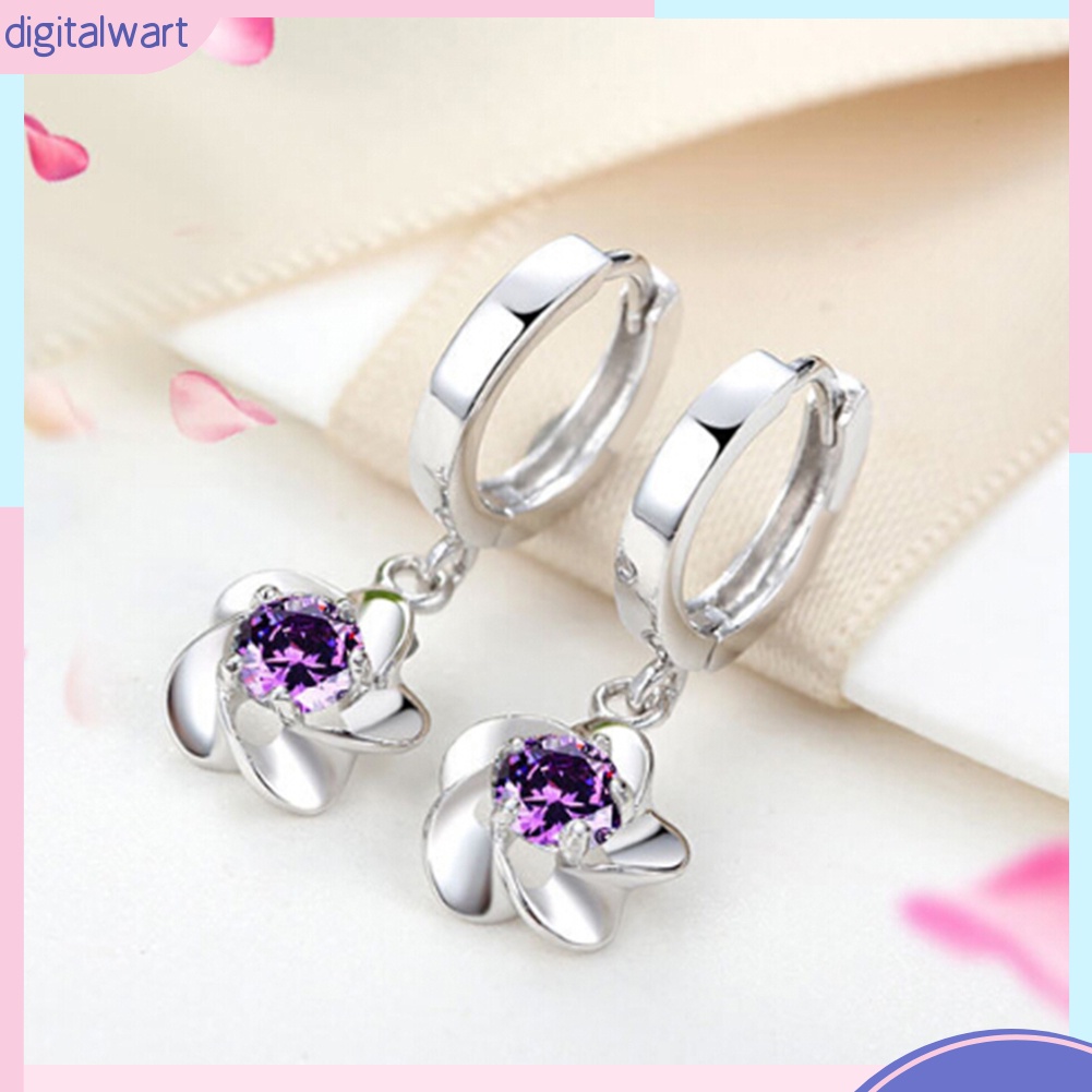 Hoa tai đính đá thời trang dành cho nữ