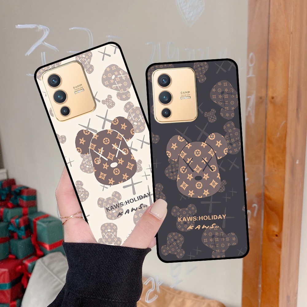 Ốp Vivo V23 5G in hình họa tiết Mountain, Be@rbrick dễ thương (T13 - T18)