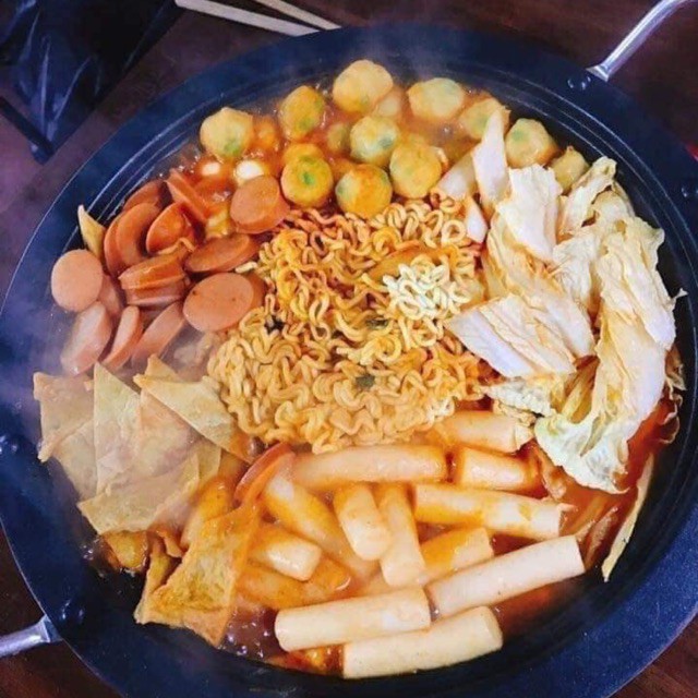 Set lẩu tteokbokki đặc biệt 4-5 người ăn