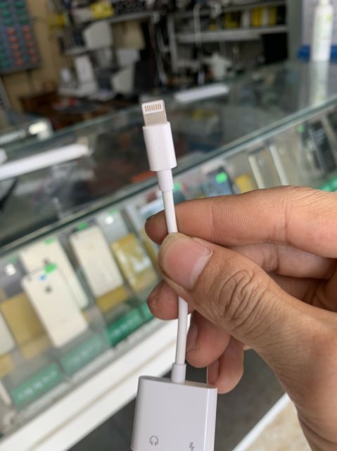 Jack Chuyển Đổi + Giắc Chia Cổng Vừa Sạc Vừa Sử Dụng Tai Nghe - IC Zin Apple Hỗ Trợ Mic Cho iPhone 7/8/X/11