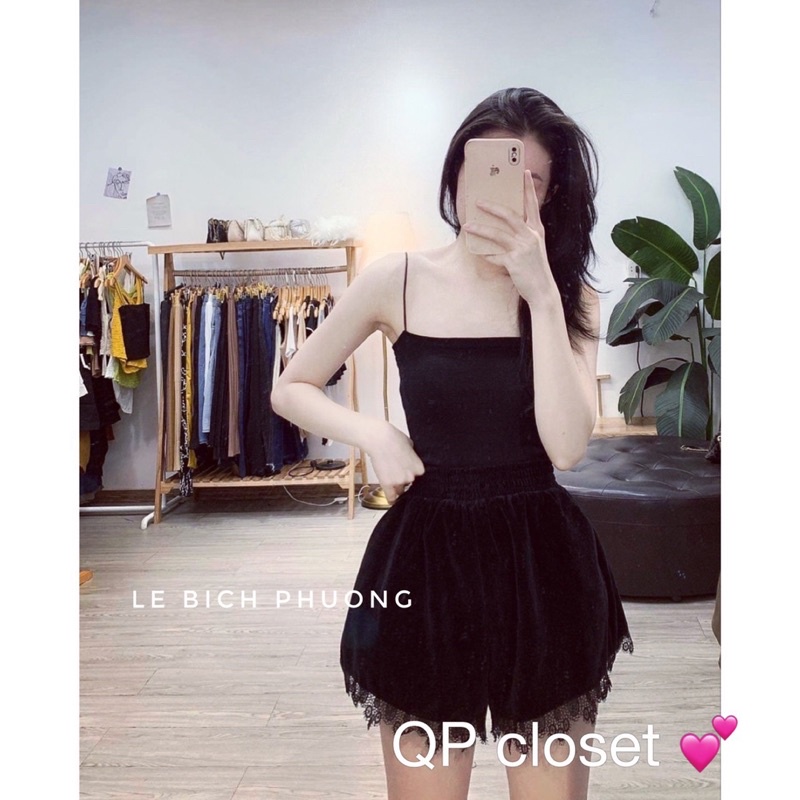 Quần short nhung phối ren