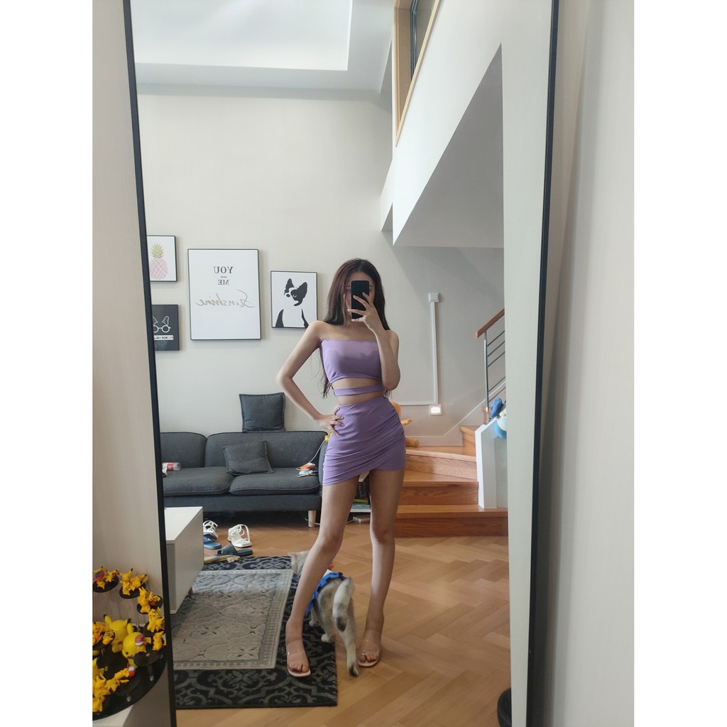 Set croptop và váy body cúp ngực hở bụng